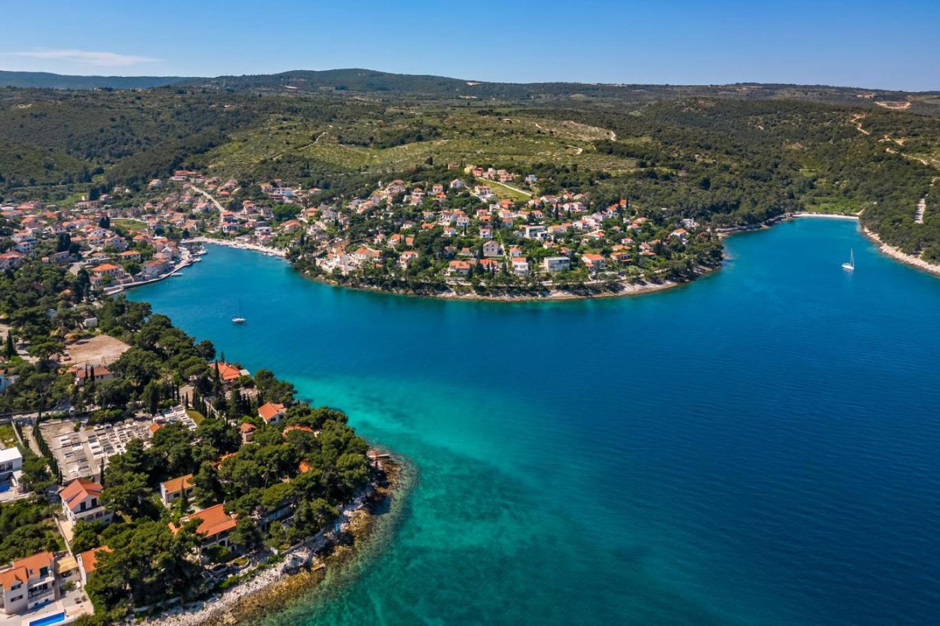 Apartments With A Parking Space Splitska, Brac - 23168 Supetar Exterior foto